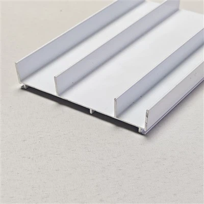 Se poate folosi pulverizarea obișnuită pe suprafețe de cauciuc?